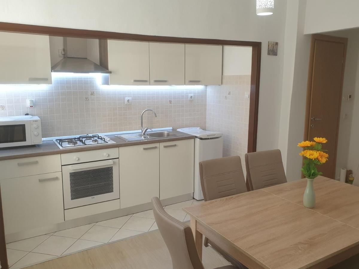 Apartment Ivano Задар Екстер'єр фото