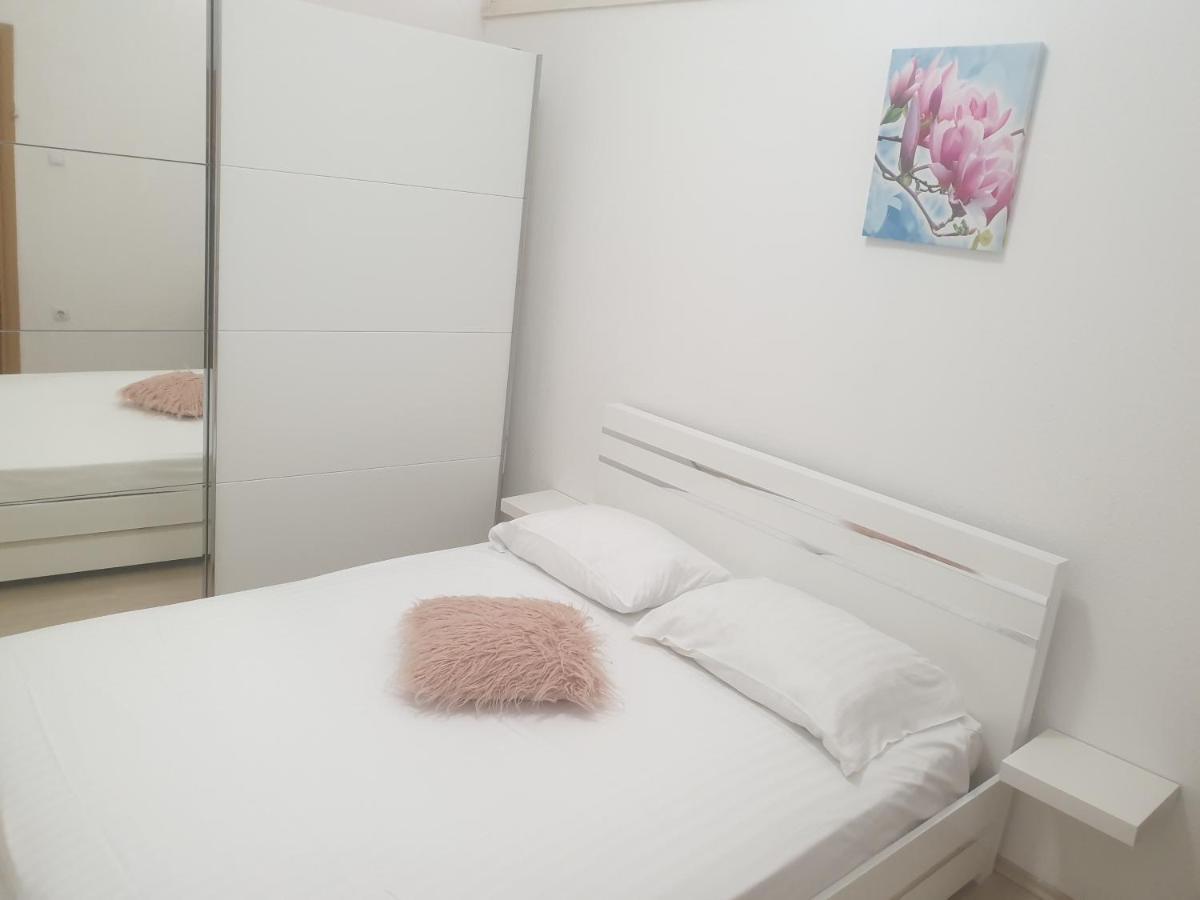 Apartment Ivano Задар Екстер'єр фото